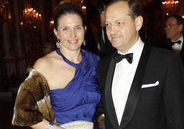 Adelaida de Orleans, la madre de la ahijada de Juan Carlos que asistirá al Baile de Debutantes: veladas VIP y boda real en Sevilla